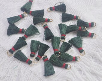 10/20/50/100 2cm Army green silk tassels,Small silk tassels,silky thread tassels,mini tassel,tassels charm for jewelry making,Wholesale,15#