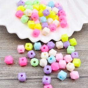 300Pcs/ pack Cube Beads, little Faceted Pastel Cube Acrylic Square Beads,Geometric Plastic Beads,wholesale-- 7x8mm