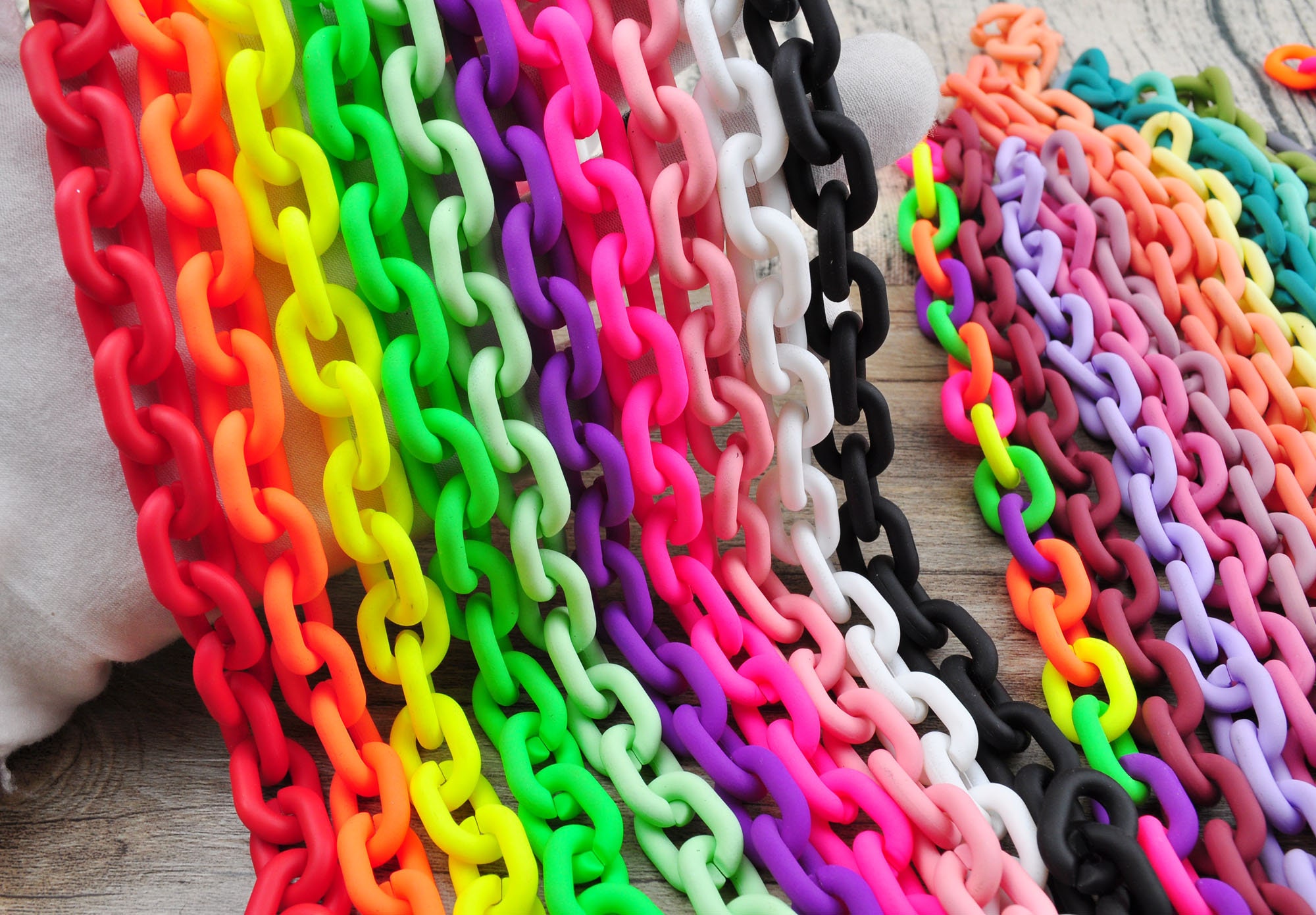 22 Colors,Acrylic Chain Links Open Link Chunky Plastic Chain Links Twist Links Oval Links Acrylic Chain Handle Matte Necklace Chain Links