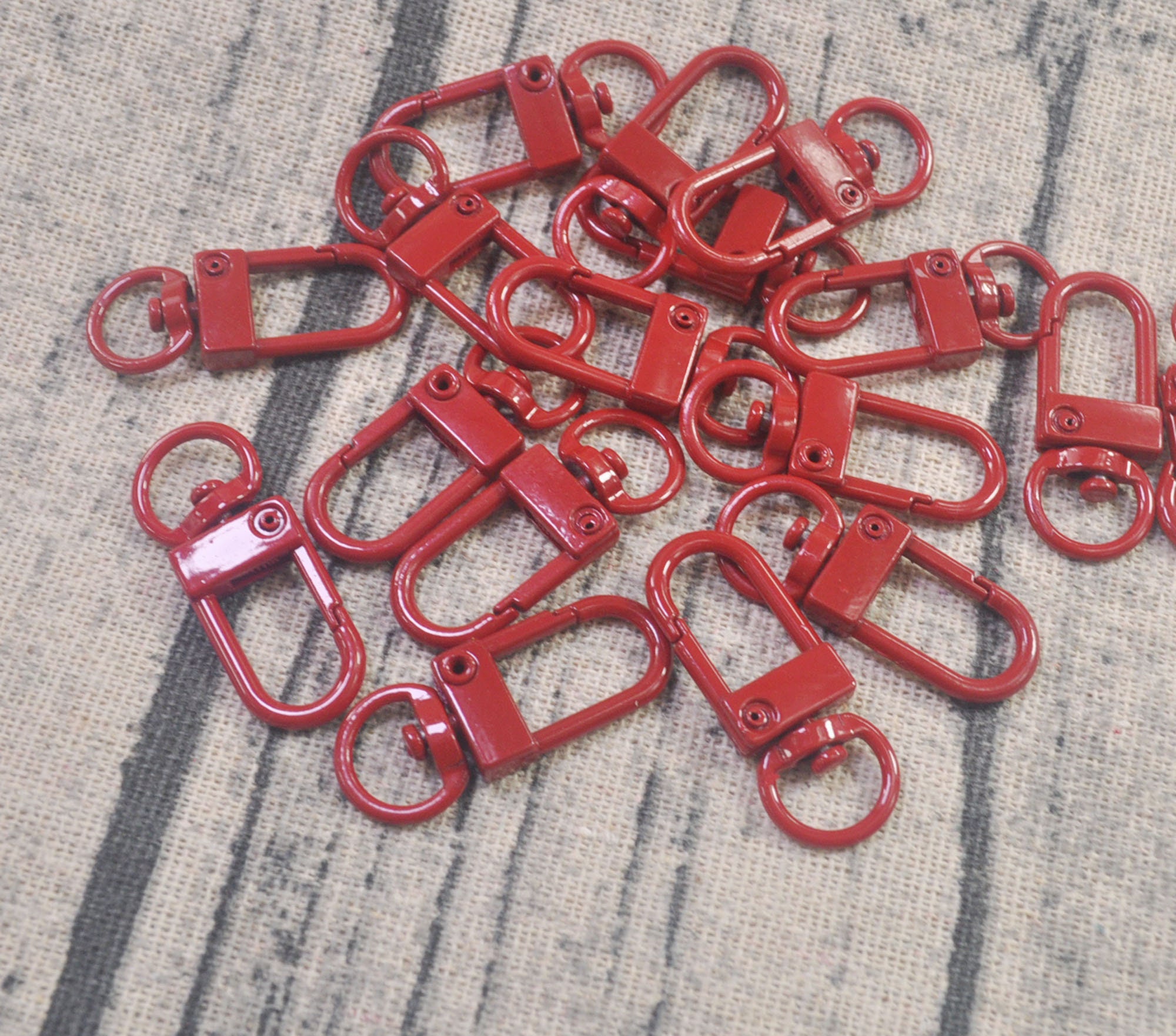  40PCS Metal Star Shape Claw Swivel Lobster Clasp,Snap Hook with  Key Rings,DIY Accessories for Bag,Keychains,Jewelry Making Silver and Golden