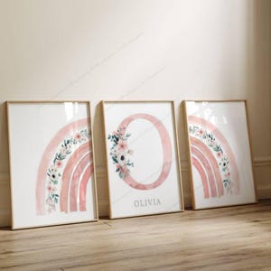 Décoration Chambre Fille -Set 3 Affiches Personnalisées avec Initiale et Prénom -Cadeau Naissance - Affiche Arc-en-ciel Rose, Violet ou Bleu