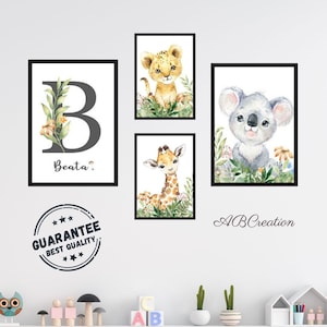 Decoración de la habitación infantil Safari - Conjunto de 3 lienzos de animales con inicial y nombre personalizados - Regalo de nacimiento personalizado - Arte de pared