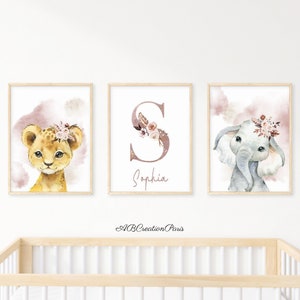 Set di 3 poster personalizzati - regalo di nascita - decorazione per la cameretta dei bambini - iniziale floreale in oro rosa - trittico di animali della savana