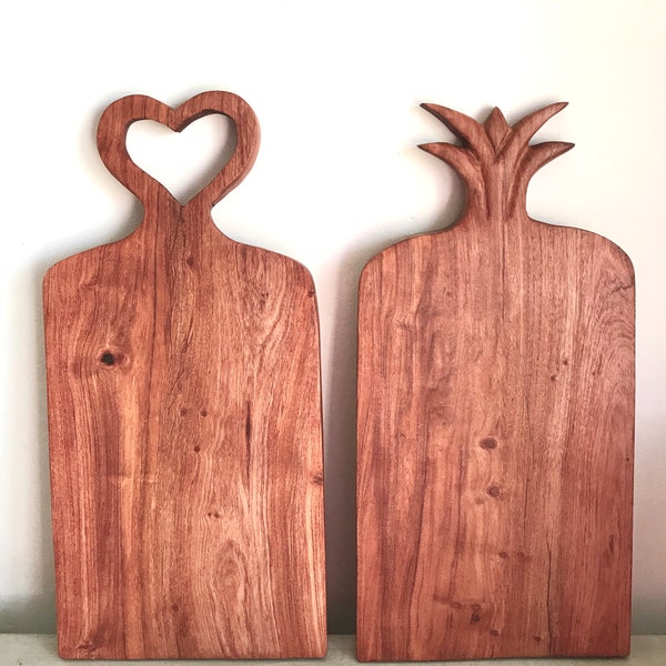 Teak serving board | Cheese and charcuterie board | Heart or pineapple | Artisanal handcarved & sustainable | Servingware | Cutting board