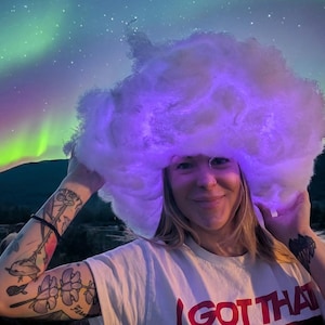 Chmura LED na głowę: dodatek do kostiumu karnawałowego