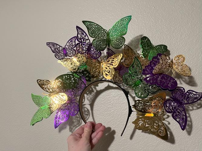 Fascia per capelli a farfalla di Mardi Gras - Corona di Carnevale di New Orleans - Fascia per capelli del Martedì Grasso