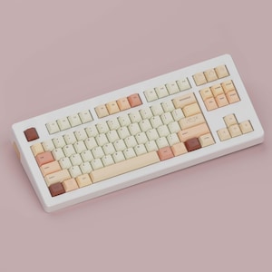 Last Leaf Autumn Fall Themed Keycap Set | Cherry Profile Dyesub PBT keycaps | Full or Compact kits With Novelties for Most Keyboard Layouts