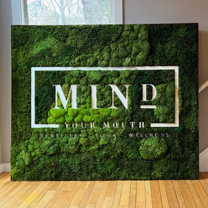 Custom Moss Logo Sign – Mixed Moss Business Logo Wall – Preserved Plant Signage for Offices, Retail Stores, and Restaurants