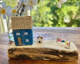 Miniaturowe dekoracyjne drewniane domki, małe kolekcjonerskie domki z odzyskanego drewna, dekoracje plażowe, unikatowy ręcznie robiony prezent, rustykalny wystrój domu