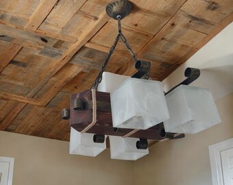Handgemachter rustikaler Kronleuchter aus Holz - Leuchte mit Holzbalkenlampe für Restaurants, Außenbereiche und Bauernhausästhetik