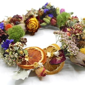 Couronne de fleurs séchées