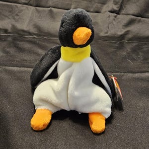 Waddle The Penguin TY Beanie baby vintage