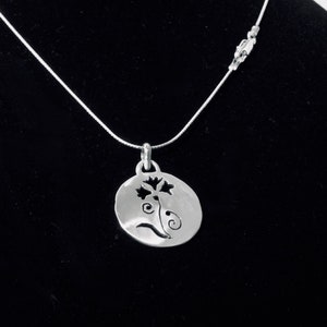 Flower Pendant, 1&quot; Silver Circle Charm