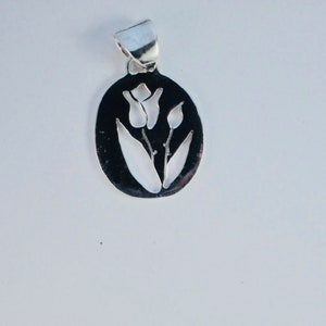 Tullip Floral Circle Cutwork Pendant