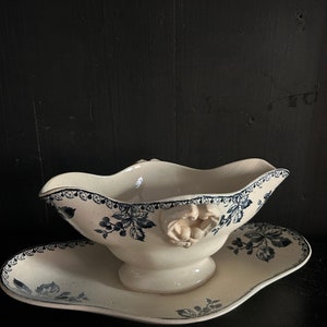 Beautiful antique French Gien Mûres ironstone sauce boat