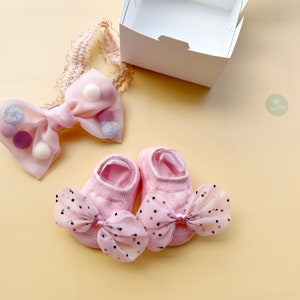 Baby Girl Gift Set Baby Gift Box Baby Headband Baby Socks Welcome Baby Girl Gift Baby Shower Gift Newborn Gift Baby Receiving zdjęcie 1