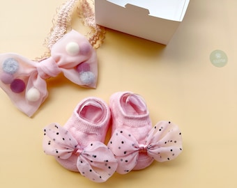 Baby Girl Gift Set | Baby Gift Box | Baby Headband | Baby Socks | Welcome Baby Girl Gift | Baby Shower Gift | Newborn Gift | Baby Receiving