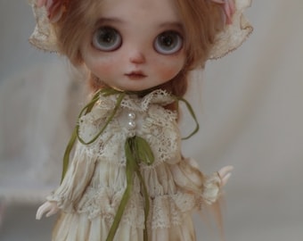 Vintage Blythe Doll Dress with Hat, OB24 Clothes