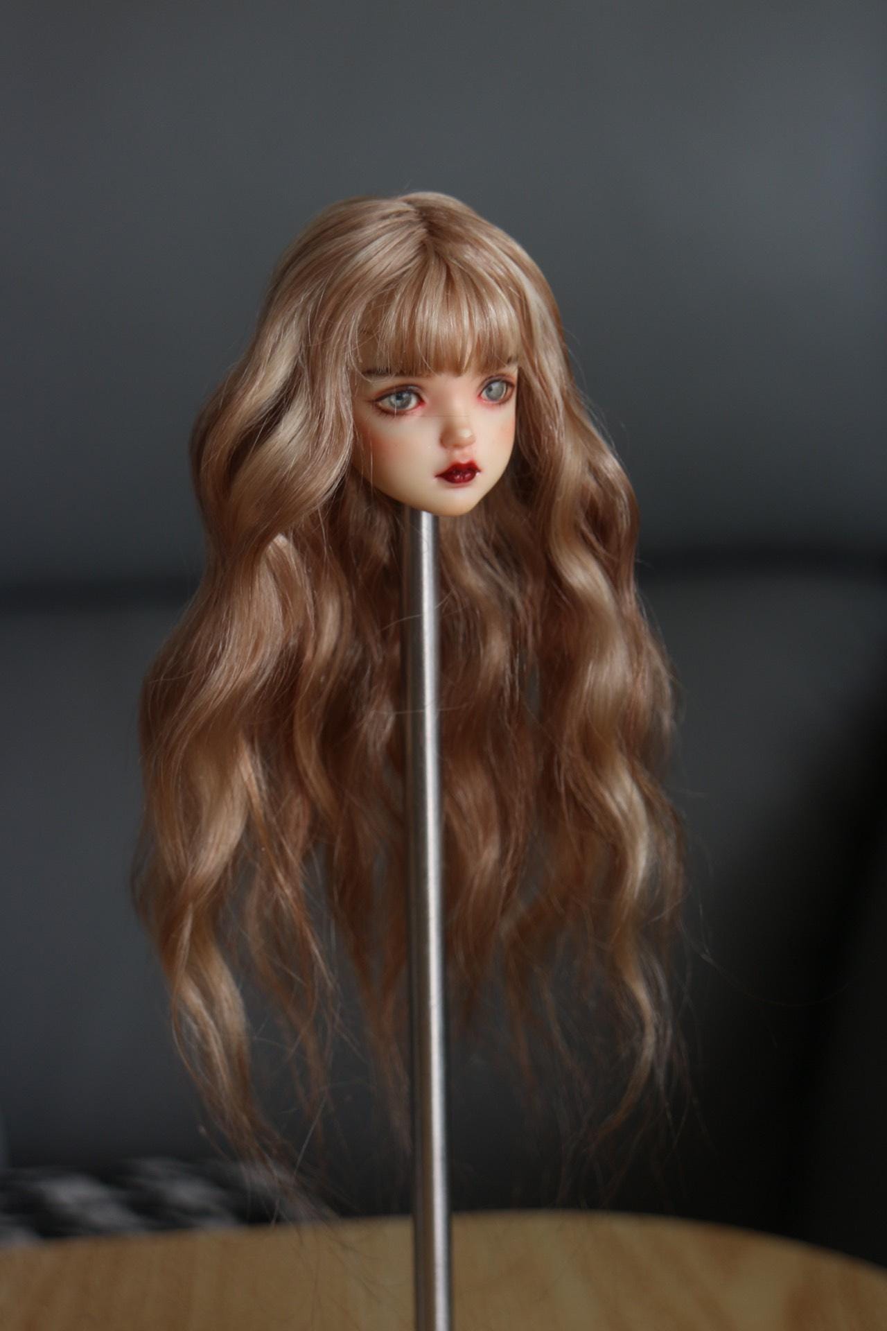 Lllunimon Perruque De Poupée Mignonne BJD SD, Cheveux Mi-Longs Bouclés avec Frange, Accessoires De Poupée Faux Mohair,for 1/6 BJD Doll