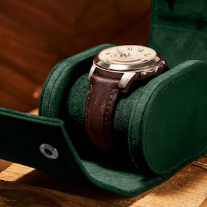 Estuche para reloj de cuero vegano personalizado / Caja de almacenamiento para relojes para hombre o mujer personalizada con nombre e iniciales / Organizador de relojes de viaje portátil
