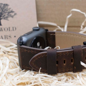 Personalised Leather Apple Watch Strap / 38mm 40mm 41mm 42mm 44mm 45mm 49mm / Series 9 8 7 6 5 4 3 2 1 SE Ultra 1 2 / Apple Watch Band zdjęcie 2