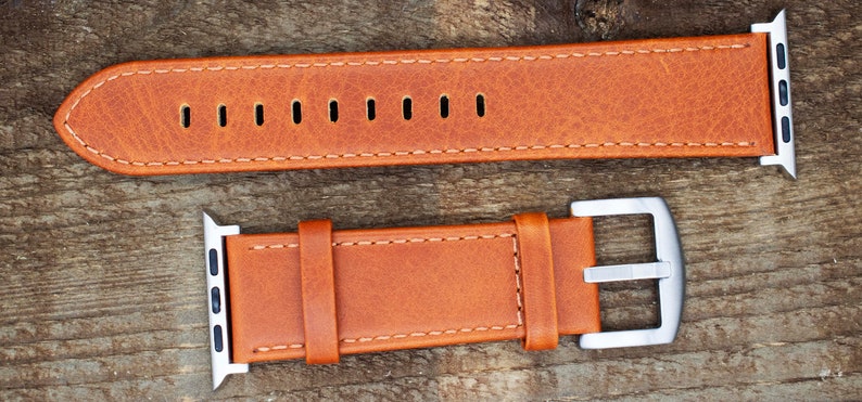 Cinturino classico in pelle marrone per Apple Watch 38 mm 40 mm 41 mm 42 mm 44 mm 45 mm 46 mm 49 mm Nuova serie 11 10 9 8 7 6 5 4 3 2 1 SE 3 2 1 Ultra 3 2 1 immagine 4