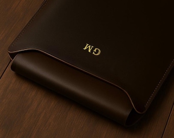 Lederhülle für iPad Pro 13: handgefertigte iPad Air Hülle M2 M3 M4 M5 2026