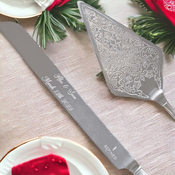 Christmas Cake Knife and Server Set | Holiday Pastry Serving Ensemble | Personalized Christmas Server | Seasonal Cake Knife and Server