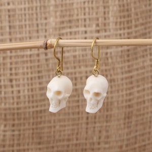 Mini Skull Bone Earrings, Bone Carving, Handcarved Earrings, Handmade Jewelry, Bone Accessories, Bali Jewelry, B96
