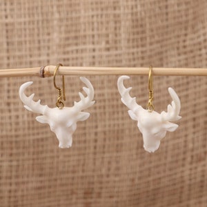 Mini White Deer Bone Earrings, Bone Carving, Handcarved Earrings, Handmade Jewelry, Bone Accessories, Bali Jewelry, B96