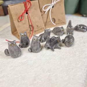 Gepersonaliseerde grijze kattenfiguur: cadeaus voor liefhebbers van grijze katten, gebaseerd op een foto.