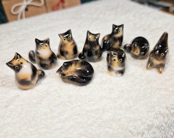 Figura de gato carey: Figura conmemorativa personalizada de gato carey a partir de una fotografía.