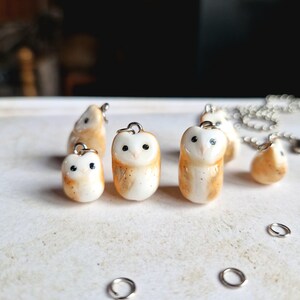Barn owl polymer clay necklace - Handmade ceramic owl charms - Handpainted owlpendant for necklace - Owl lover gifts - Owl pendant for women