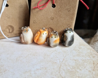 Handmade Polymer Clay Cat Pendant: Custom Pet Portrait Necklace from photo (18x10 mm)