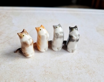 Personalized Begging Cat Figurine: Custom Polymer Clay Pet Sculpture 25x10 mm