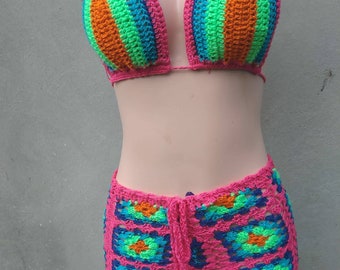 BUNTE HÄKEL SHORTS - Shorts Set - Gehäkelte Shorts - Gehäkelte Bralette - Gehäkelte Booty Shorts - Festival outfits - Outfit
