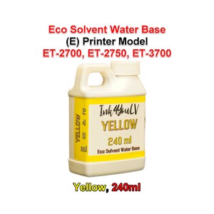 Puede incluir: Una botella de plástico blanco con 240 ml de tinta amarilla para impresoras. La etiqueta dice "Ink 4 YouLV YELLOW Eco Solvent Water Base". La botella es compatible con los modelos de impresora ET-2700, ET-2750 y ET-3700. También se ve el texto "Yellow, 240ml".