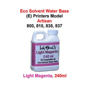 Puede incluir: Una botella de plástico blanco de tinta magenta claro con asa. La etiqueta dice "Ink4YouLV Light Magenta 240 ml". El texto en la parte superior dice "Eco Solvent Water Base (E) Printers Model Artisan".