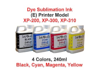 Puede incluir: Cuatro botellas de tinta de sublimación en negro, cian, magenta y amarillo. Cada botella contiene 240 ml de tinta y es compatible con los modelos de impresora XP-200, XP-300 y XP-310. Las botellas tienen etiquetas blancas.