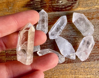 Bulk 30 Pcs Clear Quartz Natural Point | Small Natural Quartz Points | Natural Gemstone | Clear Quartz Rough | Crystal Point | Crystal Grid