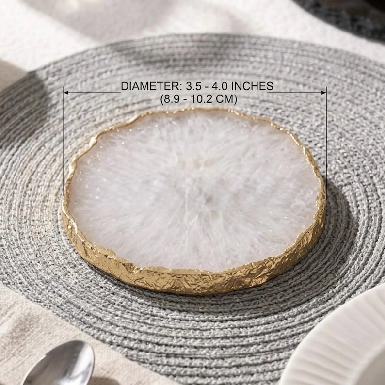 White agate coaster size guide showing 3.5 to 4.0 inches diameter measurement on woven mat