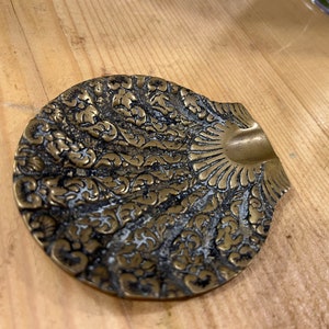 Antique Marine Style Home Decor, Vintage Seashell Design Ashtray, Brass Nautical Decor, Unique Gift for Smokers, Ashtray for Sea Lovers