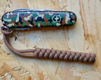 swiss army knife paracord lanyard