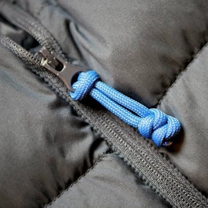 Set of 4 - Paracord Knot Zipper Pull - PICK YOUR COLOUR - Coat & Bag Zip Climbing, Adventurer, Nautical Rope Key Ring Keychain Accessory