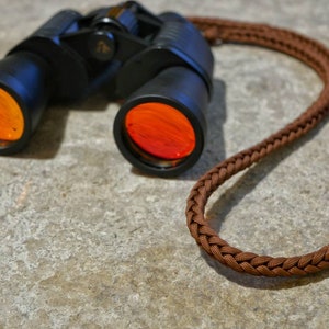 Alça para binóculos Paracord - Mais de 35 CORES - Alça para caixas de corda feita à mão - Estilingue de ombro para pescoço - Binóculo para observação de pássaros - Presente Twitcher personalizado