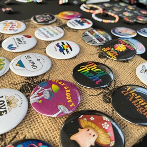 Button Pins custom - Etsy