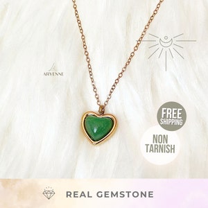 Aventurine Crystal Necklace, Small Heart Necklace, Charming Heart Necklace, Dainty Gold Necklace, Heart Necklace for Mom, Christmas Gift