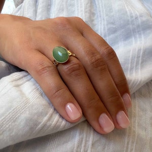 Green Aventurine Ring, Chunky Signet Ring, Adjustable Vintage Ring, non Tarnish Jewelry, Aventurine Crystal Ring, Ring for Mom