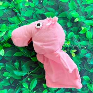 Pig Hand Puppet / Farm Animal Hand Puppets, Gift for Therapist, Toddlers and Teachers.