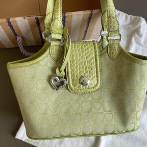 NIB Brighton Rare Vintage Lime Green 90's Small Shoulder/ Hand Bag With Charm afbeelding 4
